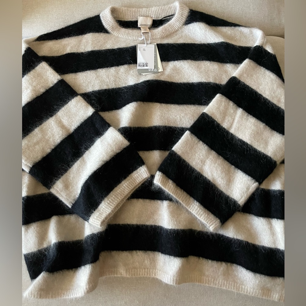 H&M sweater